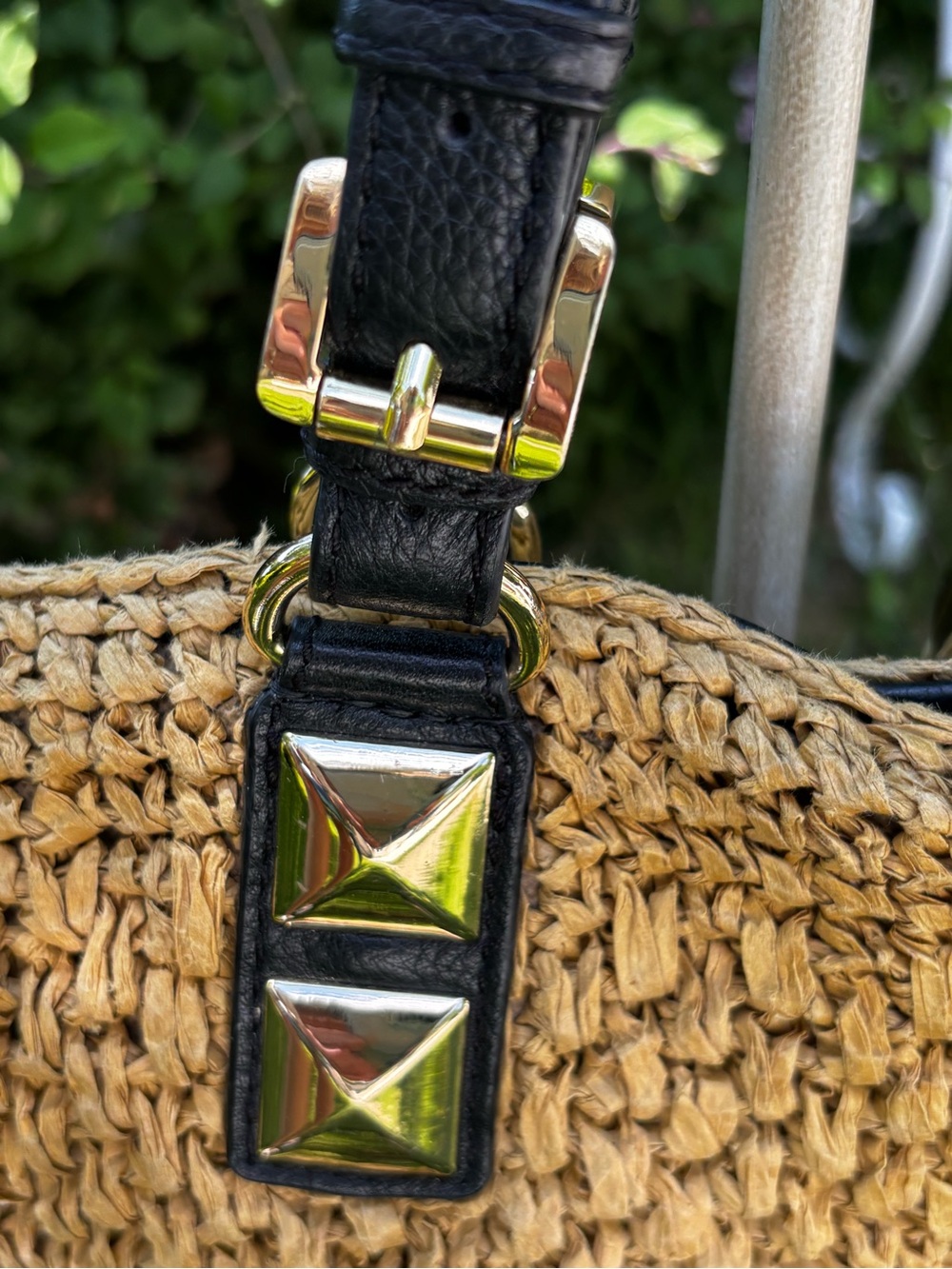 Michael Kors Large Studded Straw Shopper Tote Bag Black Leather Gold Pyramid - Picture 3 of 9